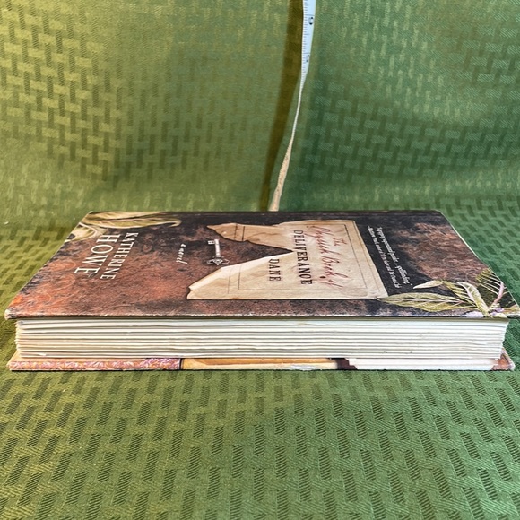 The Physick book of Deliverance Dane by Katherine Howe Hard cover book - Picture 4 of 7